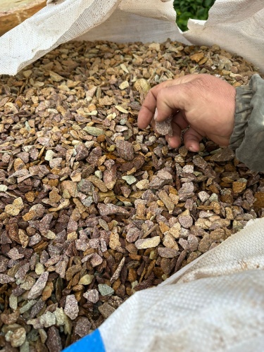 Златолит персиковый декоративная каменная крошка купить в Екатеринбурге