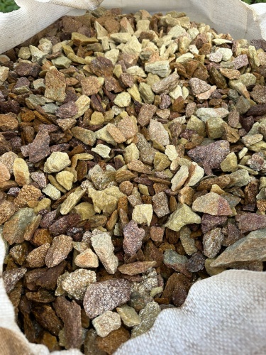 Златолит персиковый декоративная каменная крошка купить в Екатеринбурге