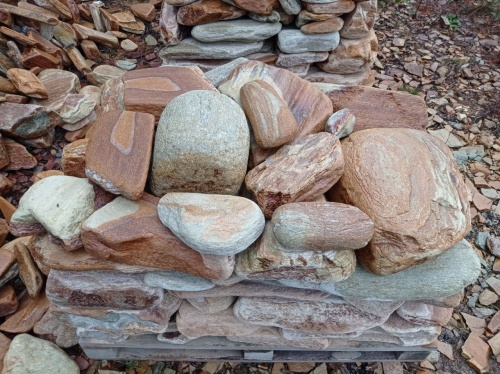 Златолит жёлтый, жёлто-зелёный глыбки и валуны для ланшафтного дизайна купить в Екатеринбурге