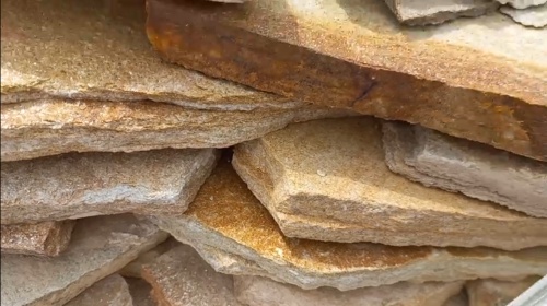 Плитняк златолит жёлтый золотистый для отмостки купить в Екатеринбурге