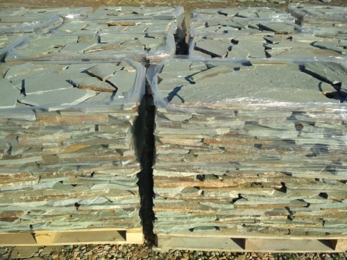 Плитняк златолит зелёный для цоколя, отмостки купить в Екатеринбурге