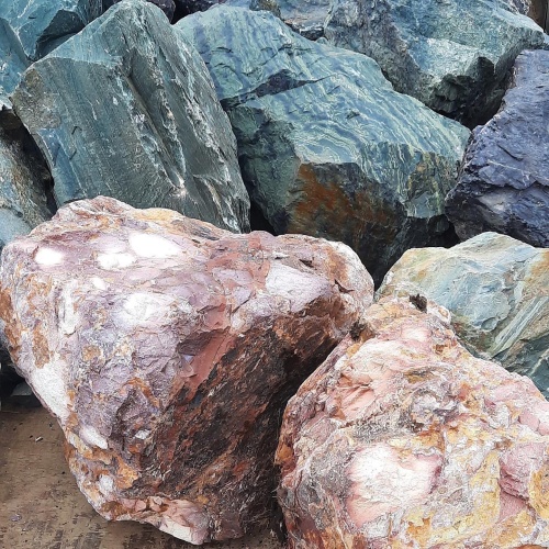Ландшафтные глыбы красно-фиолетовые 200-1000 килограмм купить в Екатеринбурге