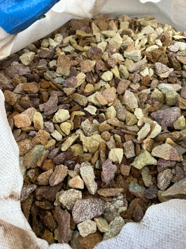 Златолит персиковый декоративная каменная крошка купить в Екатеринбурге