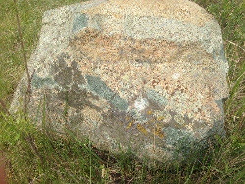 Гигантские зелёные валуны для ландшафтного дизайна весом более 5 тонн купить в Екатеринбурге