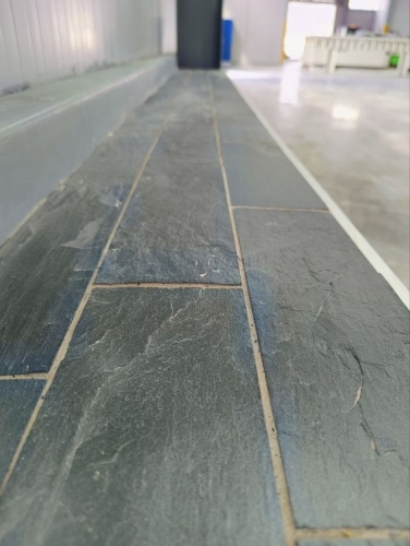 Плитка чёрная из натурального камня фасадная 30 см * 5 см, толщина 7 мм -30 мм купить в Екатеринбурге